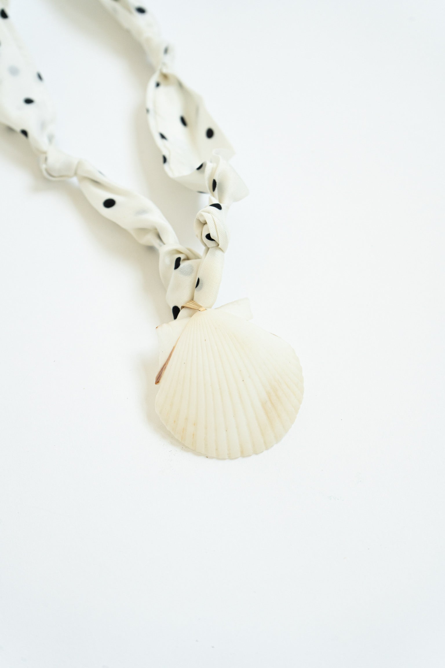 Dolce Seashell Necklace